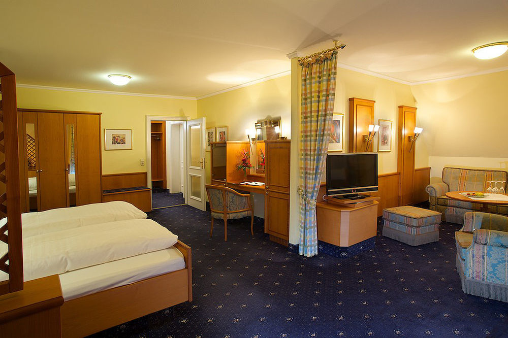 Hotel Chateau Fontenay 5*